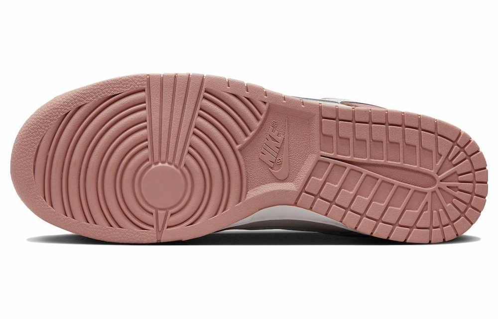 Кроссовки Nike Dunk Low Wmns "Red Stardust"