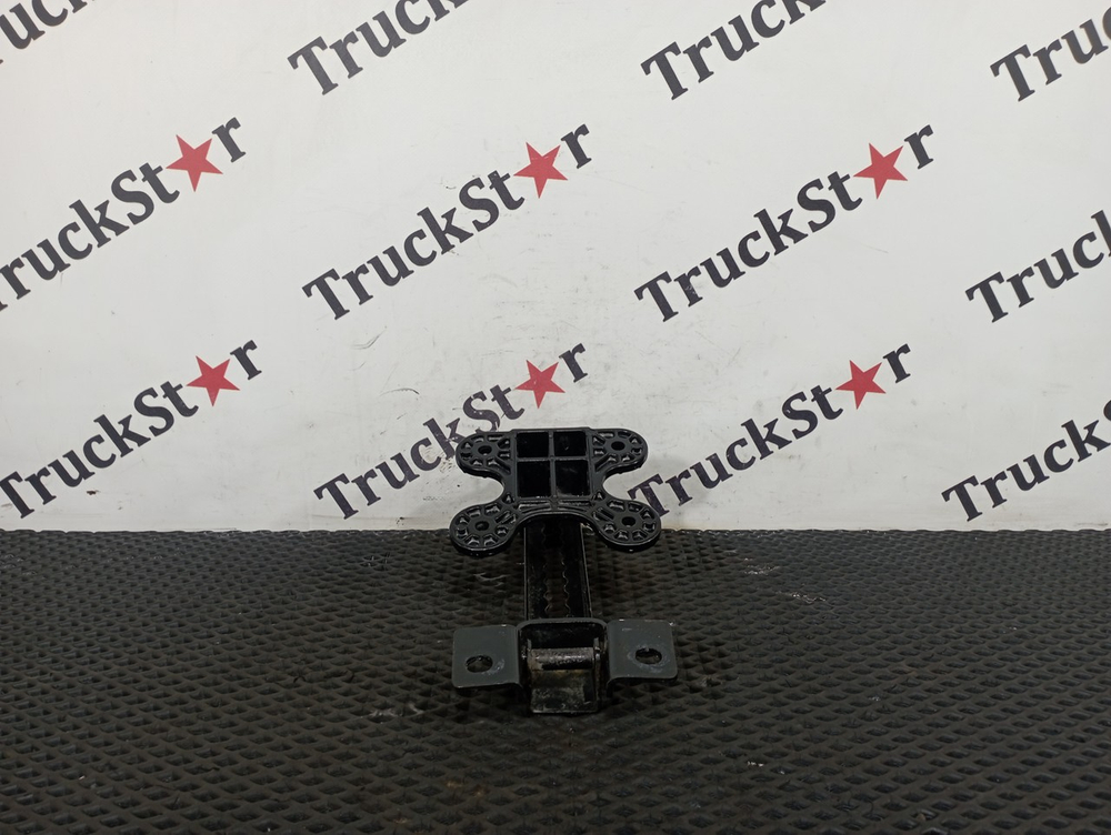 Кронштейн спойлера верхнего 2023г.