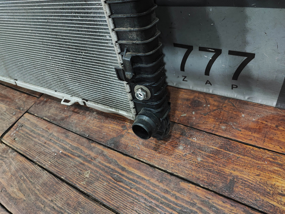 Радиатор двигателя Mercedes GL GLS (X166) 12-19 Б/У Оригинал A0995004603