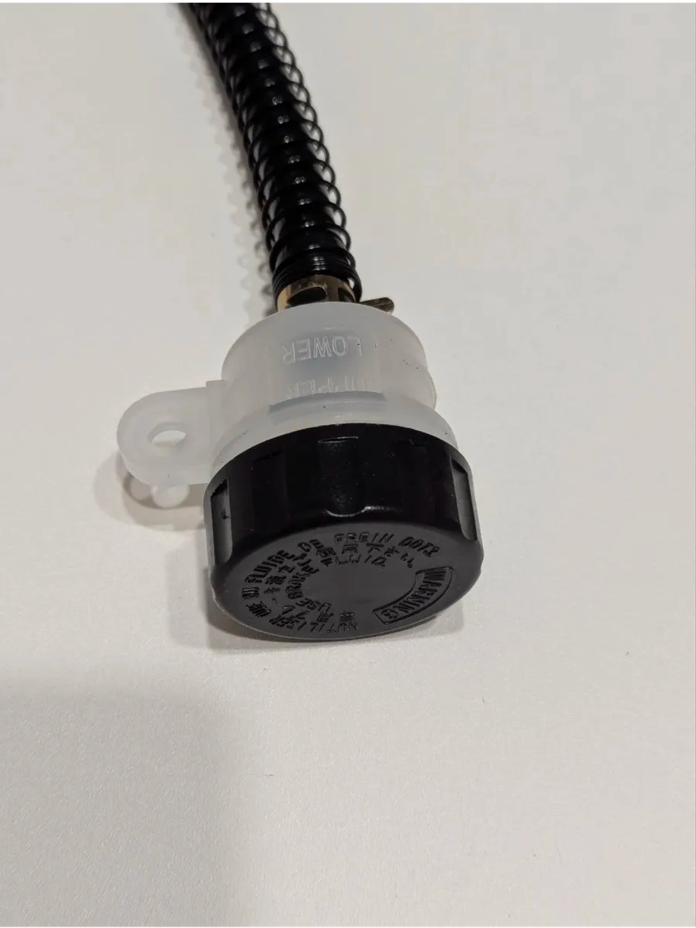 -t Тормозной цилиндр задний мотоцикл с бачком (круглый)