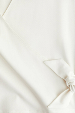 H&M Спортивный топ SoftMove™ с запахом, цвет слоновой кости