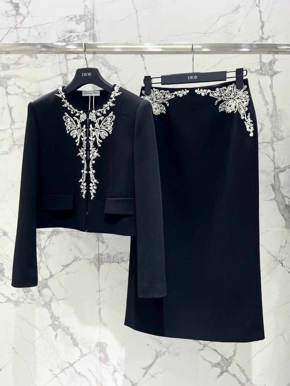 Костюм Dior