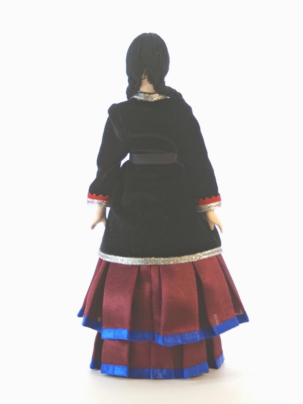 Кукла фарфоровая Башкирка