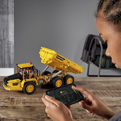 LEGO Technic - Самосвал Volvo 6х6 42114