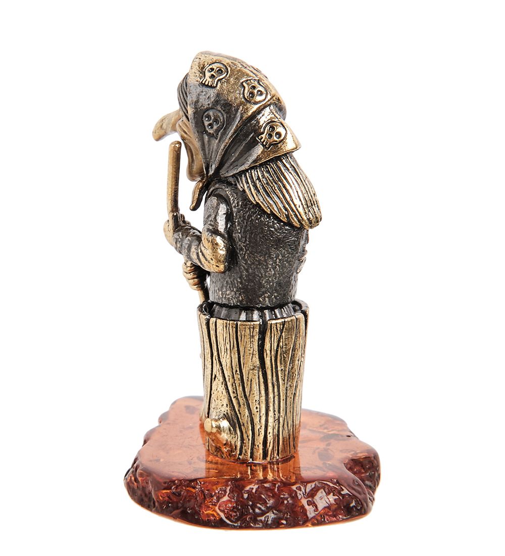 Народные промыслы AM- 775 Фигурка «Бабуся Ягуся» (латунь, янтарь)