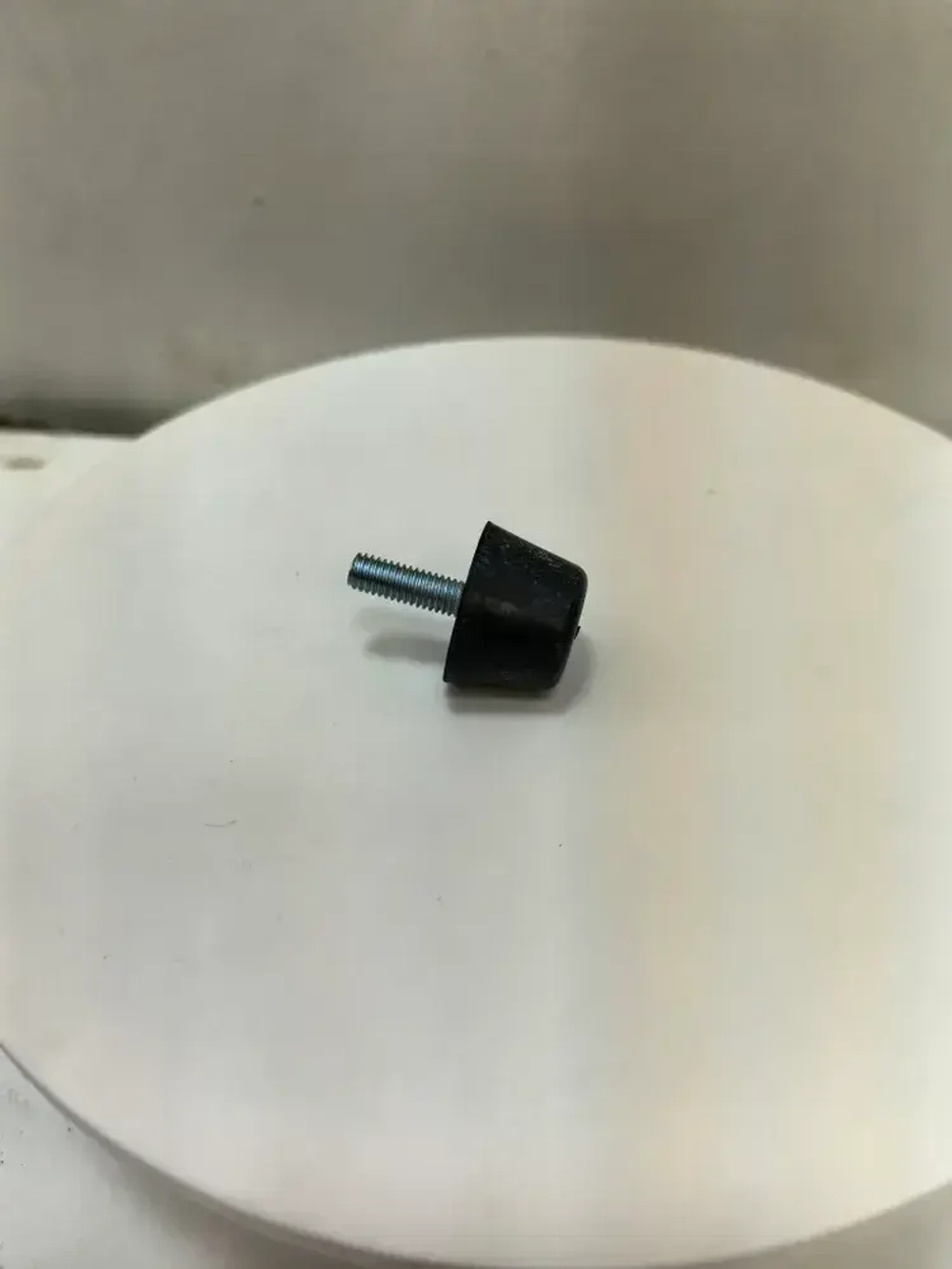 Демпфер конический с наружной резьбой М6, тип MS. DR332517M618