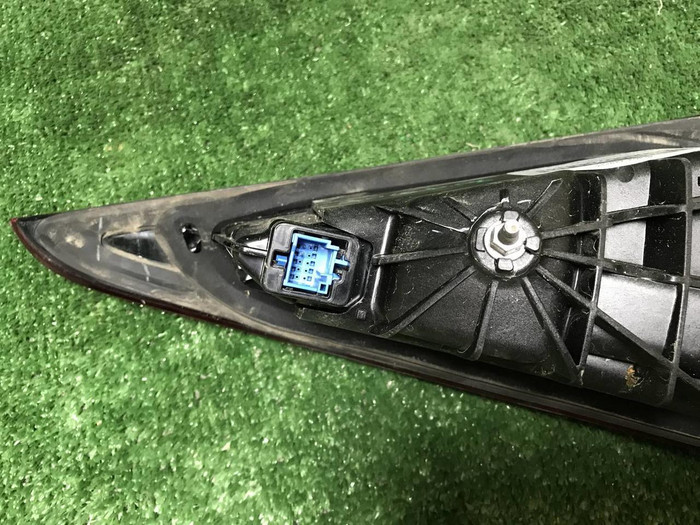 Фонарь правый внутренний Mercedes GLE V167 (18-24)