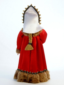 Кукла коллекционная в русском праздничном костюме