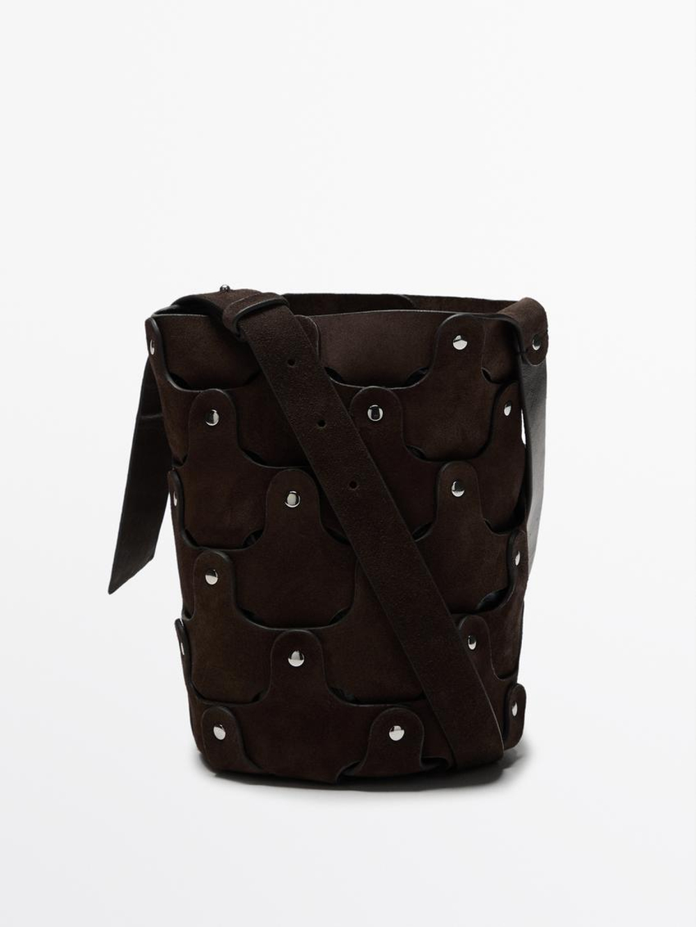 Massimo Dutti Сумка-мешок из замши с заклепками, коричневый