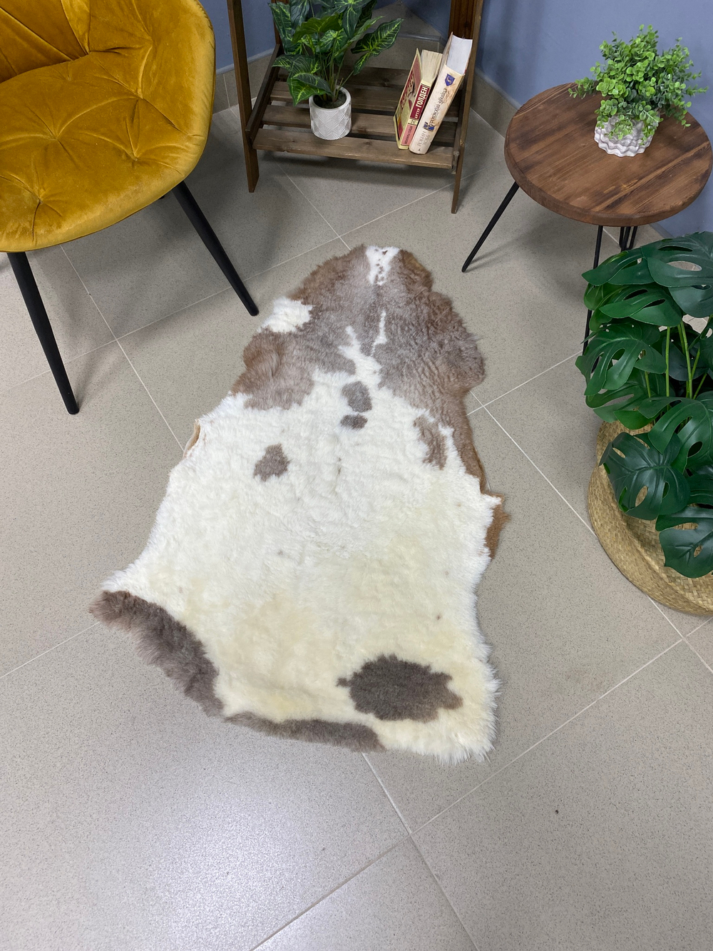 Шкура коврик меховой прикроватный овчина, 110х60 см.