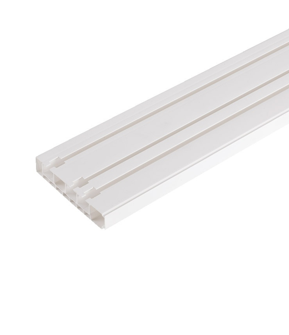 Пластиковый карниз Legrand Стандарт трёхрядный белый