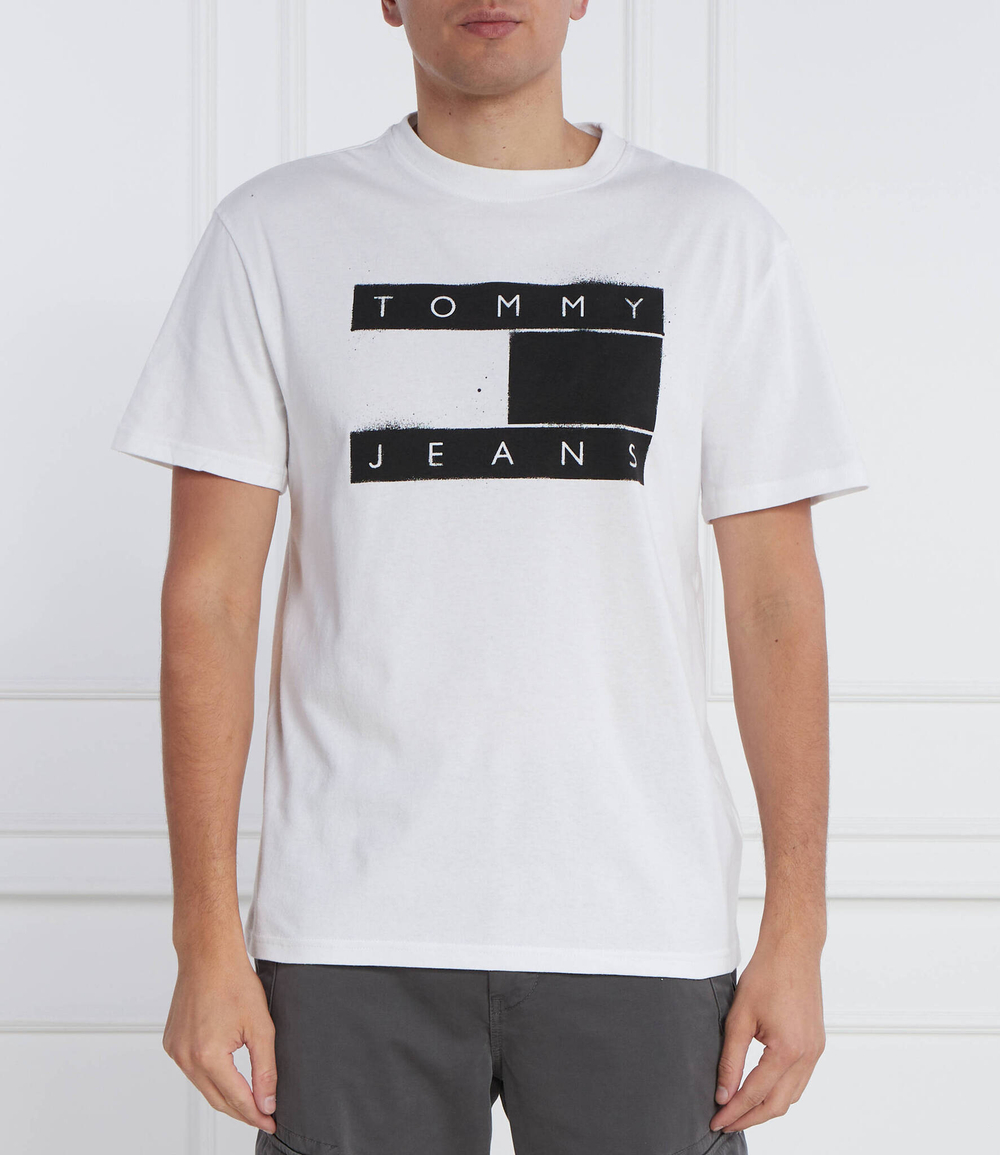 Футболка TJM CLSC SPRAY FLAG Tommy Jeans - белый(DM0DM17715)