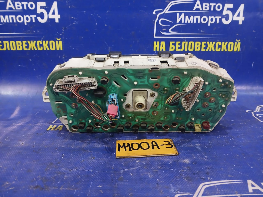 Щиток приборов TOYOTA DUET 1999