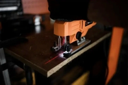 Лобзик электрический Вихрь 850 Вт; лобзик с лазером ; маятниковый ход / электролобзик : по дереву 100 мм; по металлу 10 мм