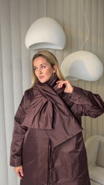 Утепленное пальто со съемным шарфом CHOCO