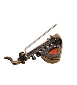 AM-2638 Брошь «Саксофон» (латунь, янтарь)