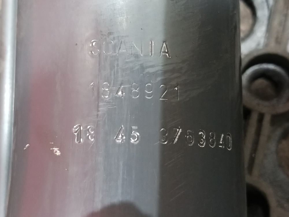 Цилиндр подъема кабины