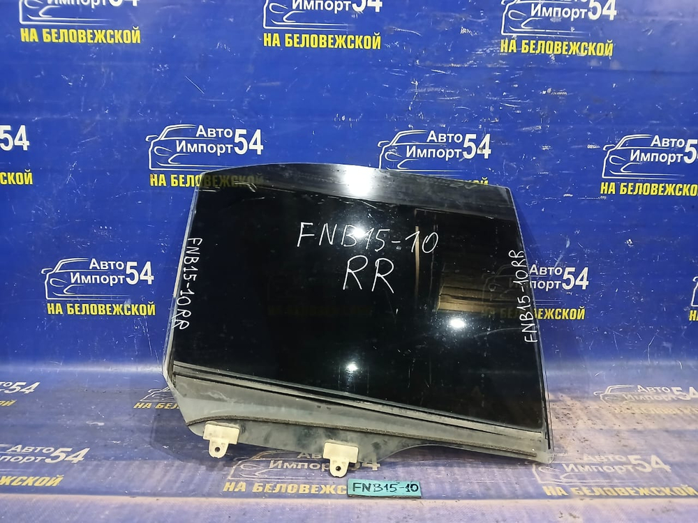 Стекло двери задней правой NISSAN SUNNY 2000