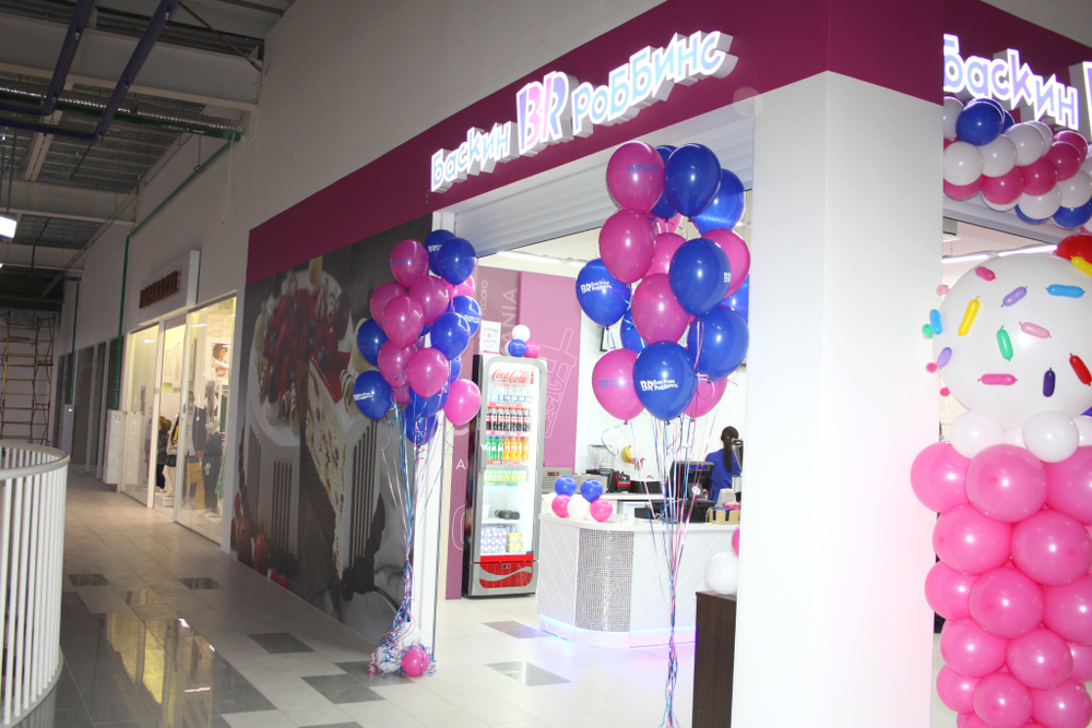 Оформление фудкорта "Баскин Роббинс". Услуга по оформлению