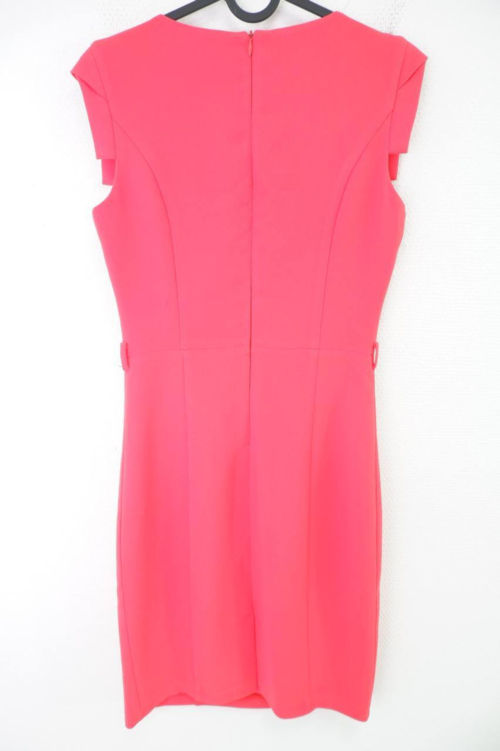 Платье лаконичное красное 42 размер