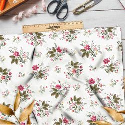 Ткань флис нежные букеты