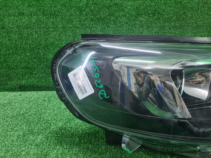 Фара правая Opel Zafira Life (2019-н.в.) ксенон