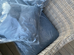 Угловой комплект дачной мебели из искусственного ротанга СОРРЕНТО обеденная группа ( подушки темно-серые)