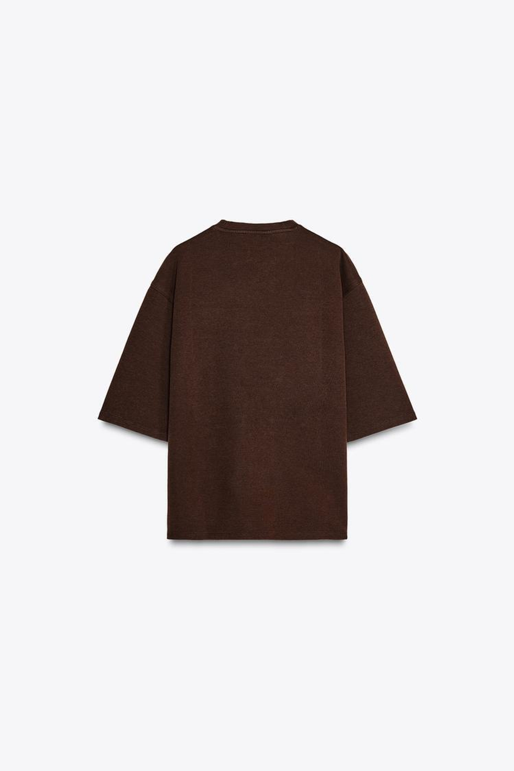 ZARA ФУТБОЛКА ИЗ ТКАНИ С ЭФФЕКТОМ ПОТЕРТОСТИ, ТЕМНО-КОРИЧНЕВЫЙ