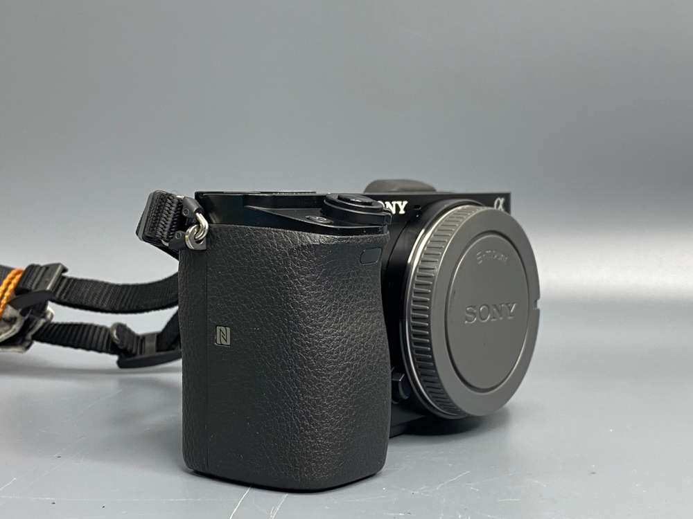 Sony A6000 4000 кадров