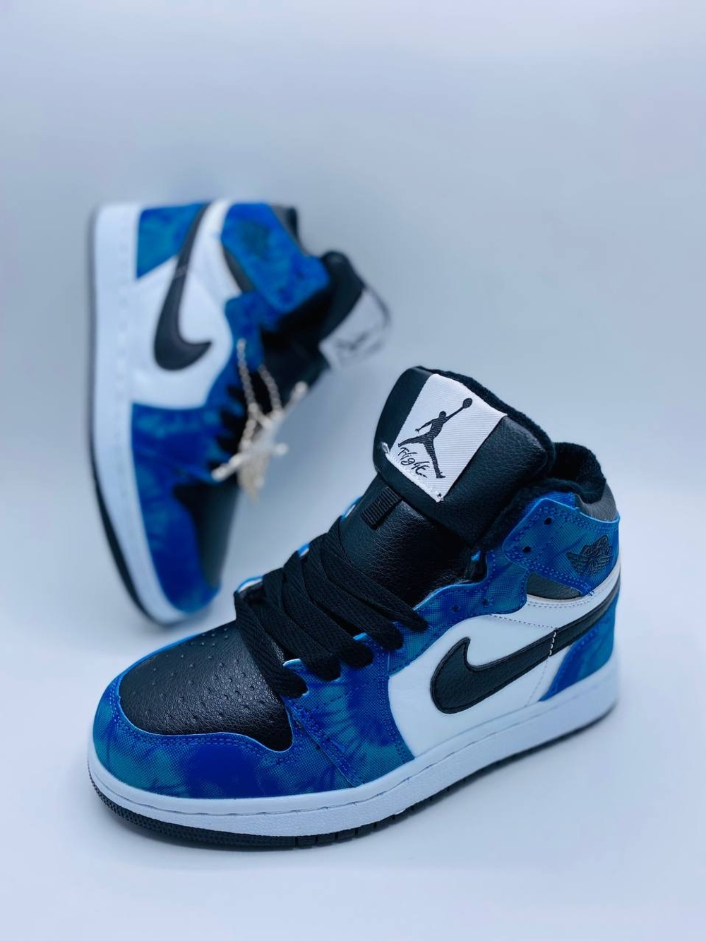 Кроссовки для мальчиков Nike Air Jordan