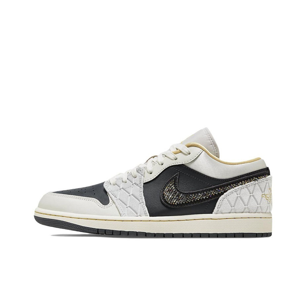 Кроссовки Air Jordan 1 Low SE Beaded Swoosh
