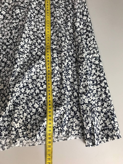 Платье легкое и приятное к телу, маркировка L, визуально на 46 размер