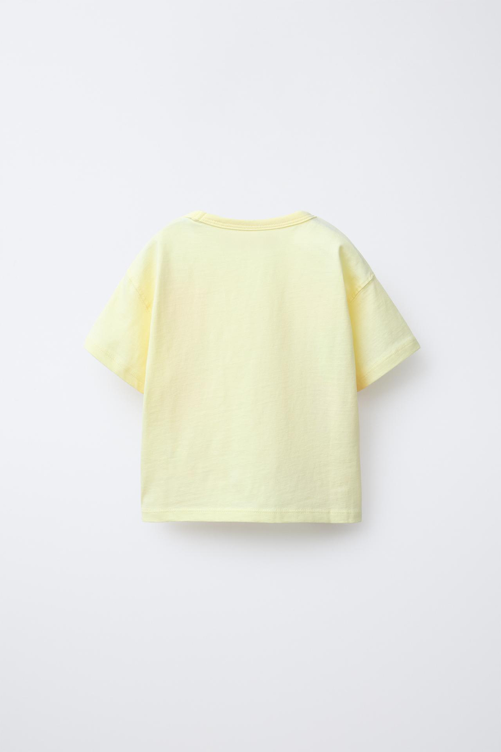 ZARA ФУТБОЛКА ИЗ ТКАНИ С ПРИНТОМ, ПАСТЕЛЬНО-ЖЕЛТЫЙ
