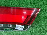 Фонарь правый внутренний Toyota Hiace H300 (19-нв)