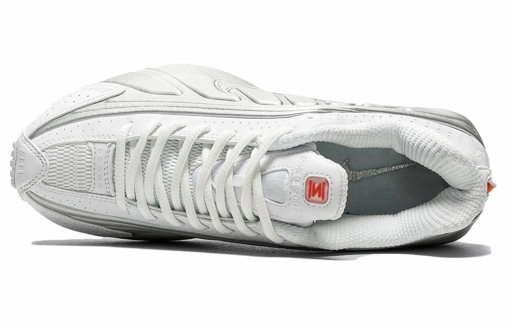 Кроссовки Nike Shox R4 "White And Metallic Silver" (Женская размерная сетка)