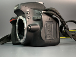 Nikon D5100 Kit 18-55mm 3.5-5.6G VR 11.000 кадров