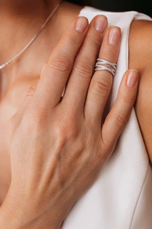 Кольцо фаланговое "Крест-накрест" с фианитами