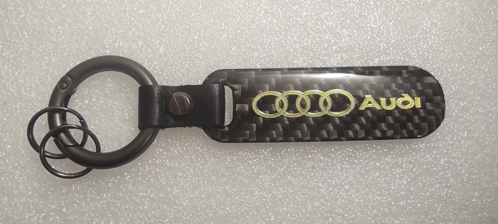 Брелок "Audi" карбон, золотой (1 шт.)