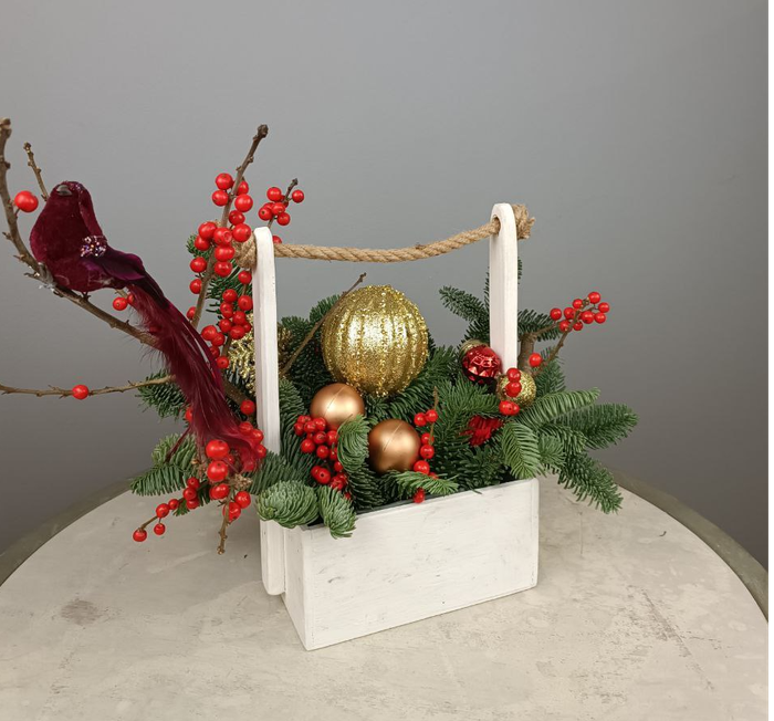 Композиция "Рябина на ветру"