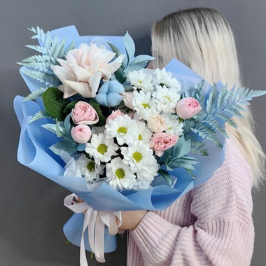 Авторский букет в голубой гамме