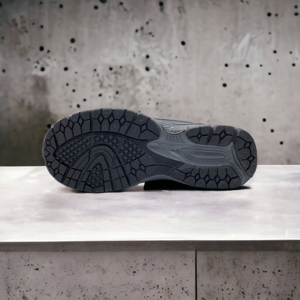 New Balance 1906R Winter • Black