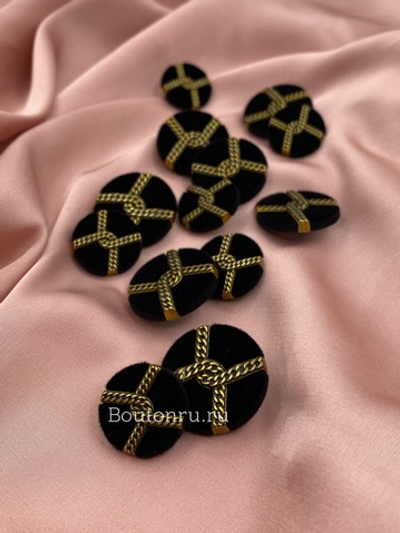Пуговицы черный бархат с бронзовой цепью