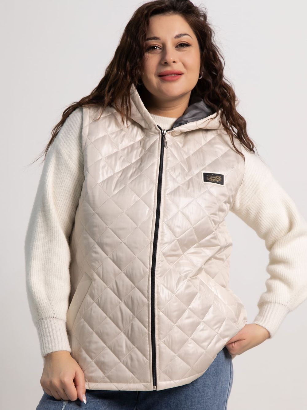 Жилет утепленный Дориана (бежевый) Б15322-18М LT Collection