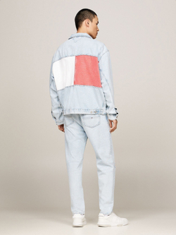 Джинсовая куртка Tommy Jeans Oversized Fit Flag Trucker Denim Light