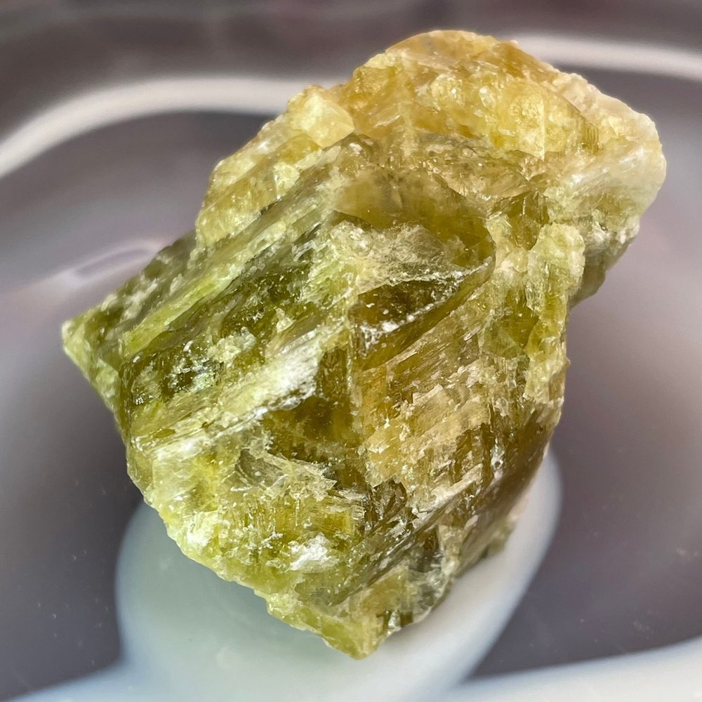 32530 Кальцит желтый необработанный 57мм