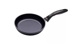 Сковорода Swiss Diamond SD6418Ti