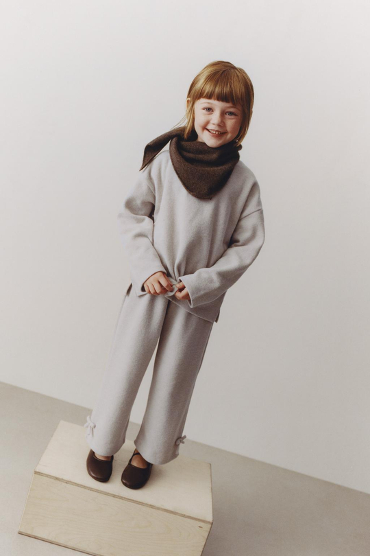 ZARA ЛОНГСЛИВ SOFT TOUCH С ВЫШИВКОЙ, ПЕСОЧНЫЙ МЕЛАНЖ