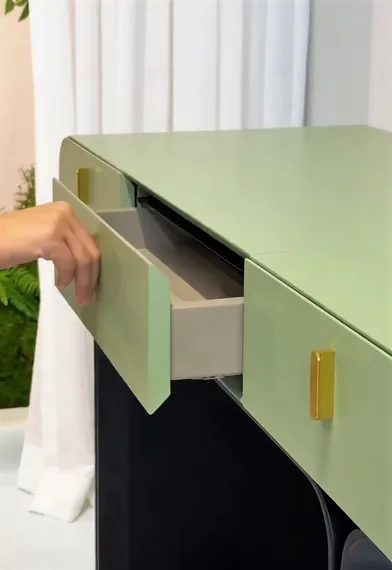 Туалетный столик с зеркалом и ящиками 4834