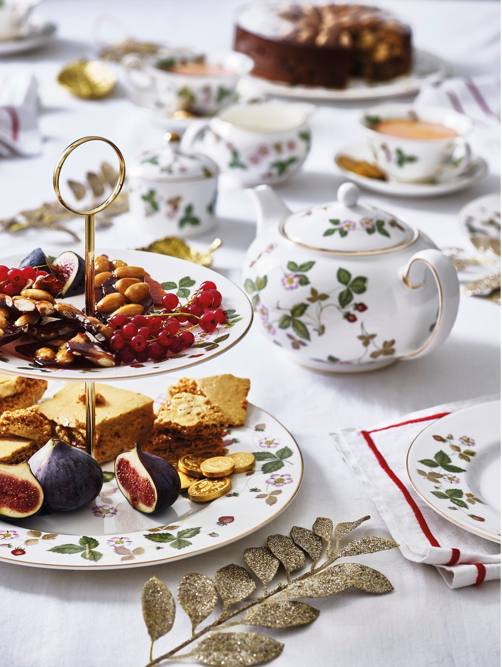 Wedgwood Сахарница "Дикая клубника" 12 см 50105506034