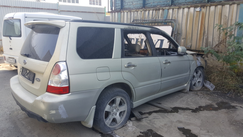 бампер задний Subaru Forester SG5 2006